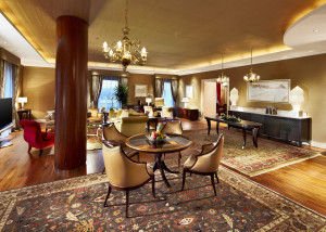 Presidental Suite Living Room_Grand Hotel River Park a