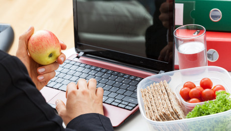 Eating during the work