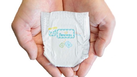 pampers