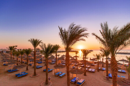 Blue_Style_Hurhada_Hotel_Beach_Albatros